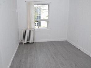 3 bedroom on 2nd floor unit for rent in Toronto, ON - Building Photo - Building Photo
