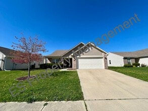 2132 Rossington Ln in Indianapolis, IN - Building Photo - Building Photo