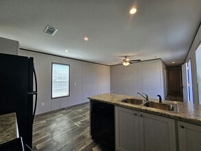 1054 Myakka Dr in North Fort Myers, FL - Building Photo - Building Photo