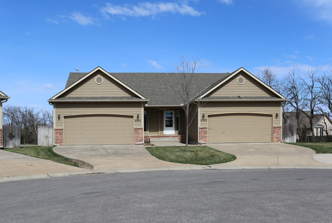 Goebels Duplex Community in Wichita, KS - Foto de edificio