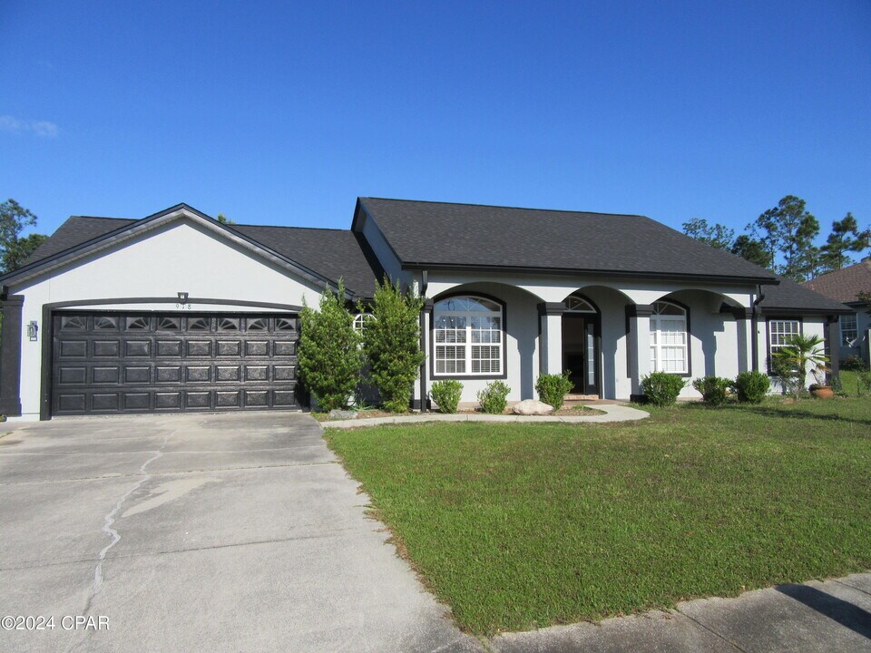 918 Amber Way in Panama City, FL - Building Photo