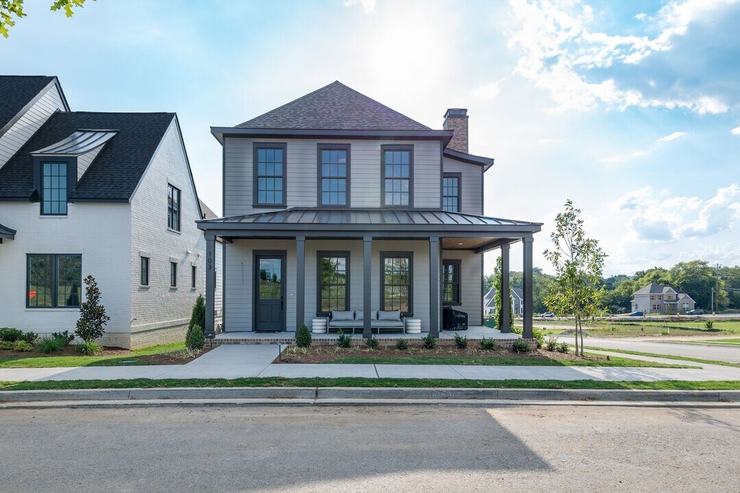 103 Cardiff Dr in Spring Hill, TN - Building Photo