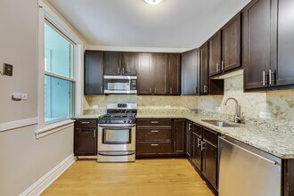 2646 Ewing Ave in Evanston, IL - Building Photo - Building Photo