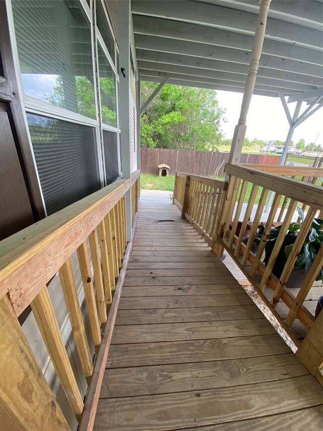 304 Rd 5242 in Cleveland, TX - Building Photo - Building Photo