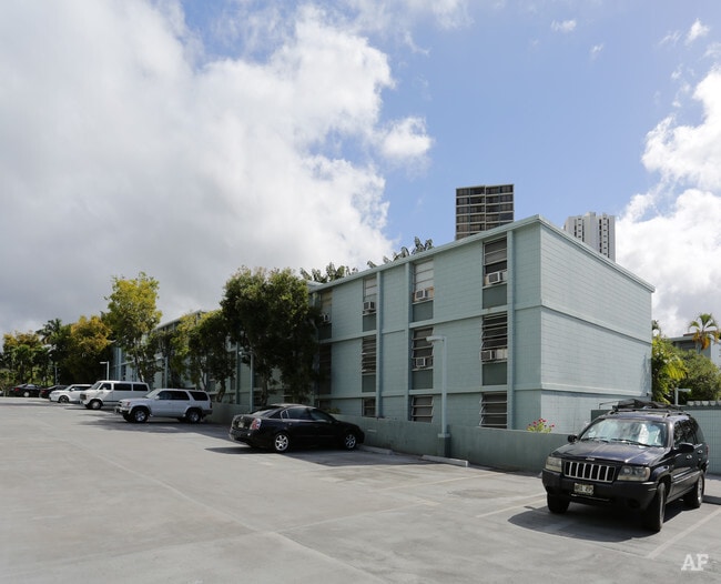 98-1040 Moanalua Rd, Unit 1-306 in Aiea, HI - Building Photo - Building Photo