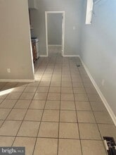 5711 Erdrick St in Philadelphia, PA - Foto de edificio - Building Photo