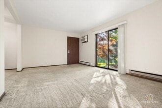 1548 Norway Ln in Palatine, IL - Building Photo - Building Photo
