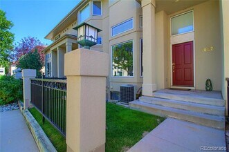 5062 E Cherry Creek S Dr in Denver, CO - Building Photo - Building Photo