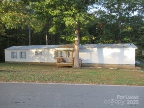 368 Hudson White Trail in Lincolnton, NC - Foto de edificio - Building Photo