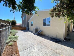 4859 Catoctin Dr in San Diego, CA - Building Photo - Building Photo