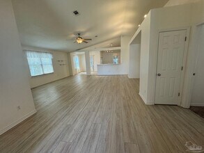 314 Mizzen Ln in Pensacola, FL - Building Photo - Building Photo