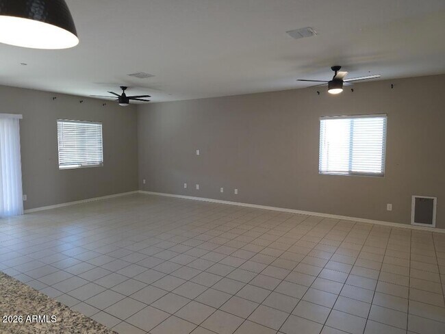 21371 W Monte Vista Rd in Buckeye, AZ - Foto de edificio - Building Photo