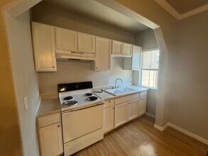 3302-3302 Avenue H in Fort Worth, TX - Building Photo - Building Photo