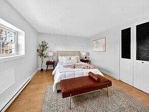 55 Greentree Ln, Unit 27 in Weymouth, MA - Foto de edificio - Building Photo