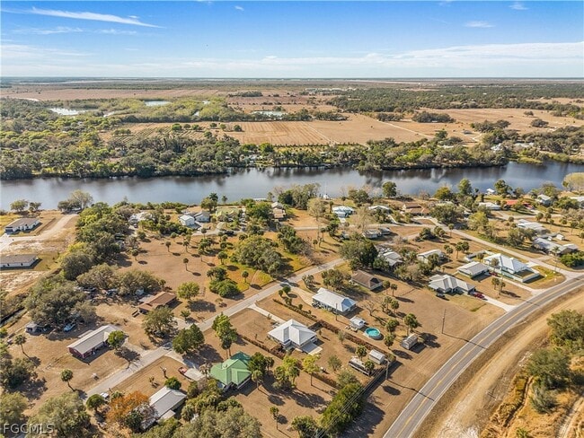 property at 985 Quail Run