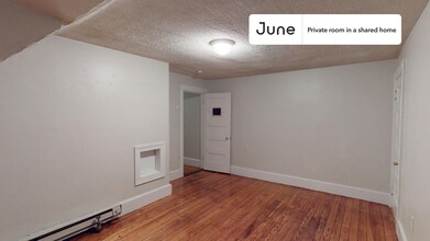 Private bedroom in 6 bed/2 bath Home in Boston, MA - Building Photo - Building Photo