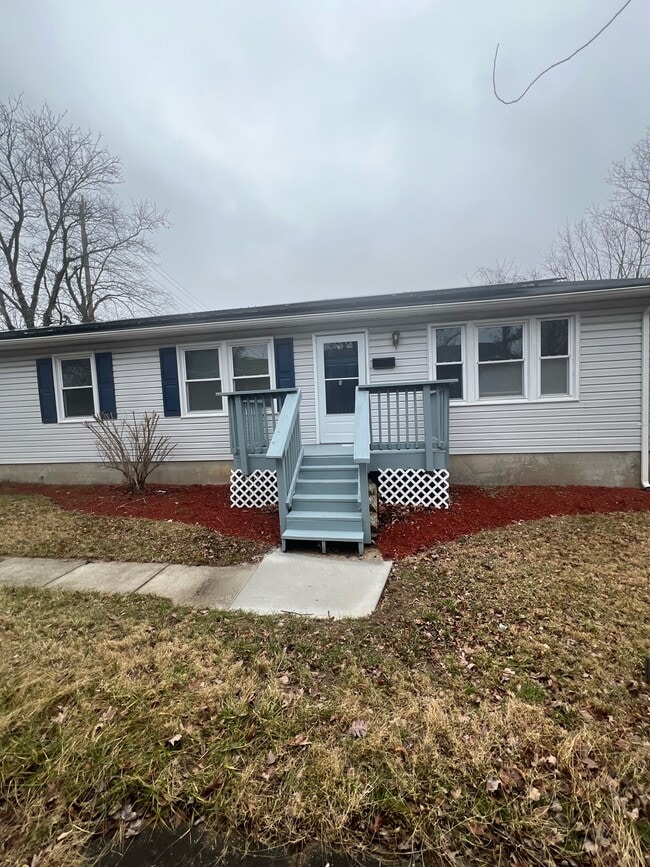 property at 609 N Stonestreet Ave