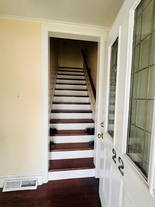 22 N Mesier Ave in Wappingers Falls, NY - Foto de edificio - Building Photo
