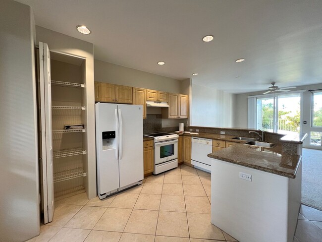 75-5841-6009 Ali‘i Dr in Kailua Kona, HI - Building Photo - Building Photo