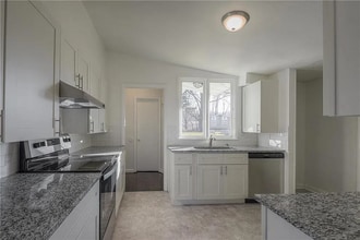 6306 Fairlane Dr in Kansas City, MO - Building Photo - Building Photo