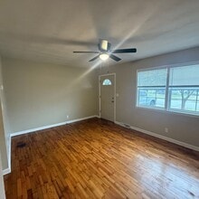 2312 N Robberson Ave in Springfield, MO - Building Photo - Building Photo