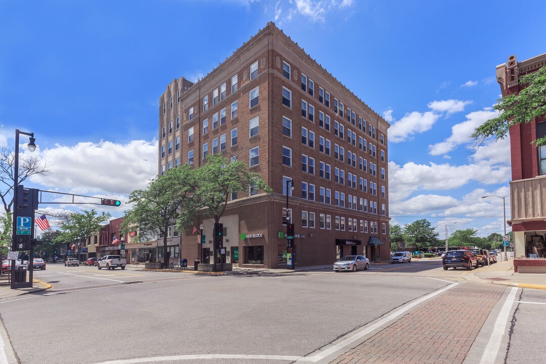 Exchange At 104 in Fond du Lac, WI - Foto de edificio