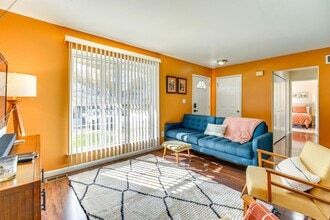 8941 Shawn Dr in Sterling Heights, MI - Building Photo - Building Photo