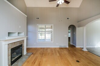 4902 Shadow Cove in Arlington, TN - Building Photo - Building Photo