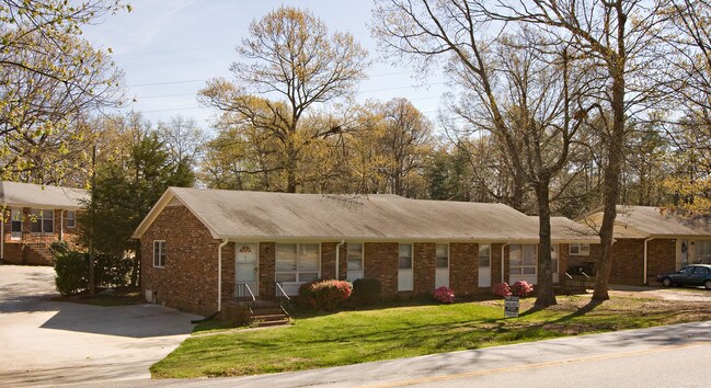 Mitchell Road Duplex Apartments in Greenville, SC - Foto de edificio - Building Photo