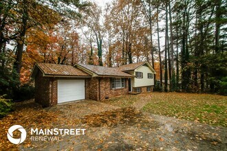 2630 Barcelona Ct SW in College Park, GA - Building Photo - Building Photo