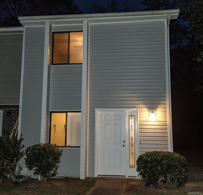 property at 131 Candlebrook Dr