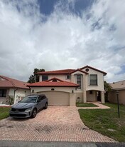 15061 Norfolk Ln in Davie, FL - Building Photo