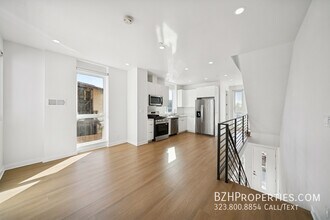 4523 1/2 St Elmo Dr in Los Angeles, CA - Building Photo - Building Photo