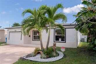 5464 NE 3rd Ave in Fort Lauderdale, FL - Building Photo - Building Photo