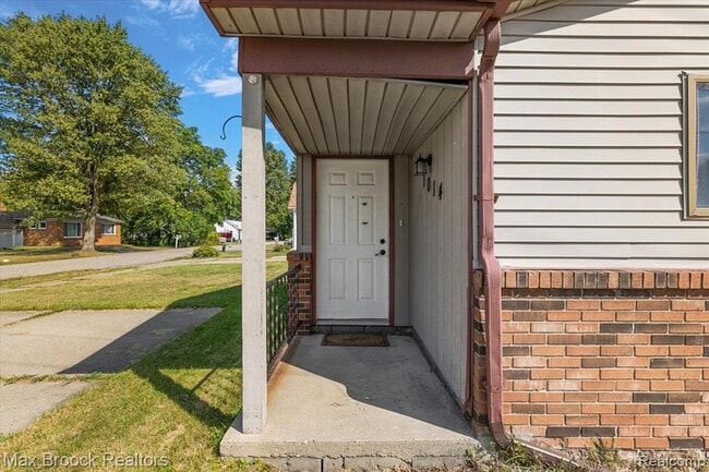1014 Kelley St in Troy, MI - Building Photo - Building Photo