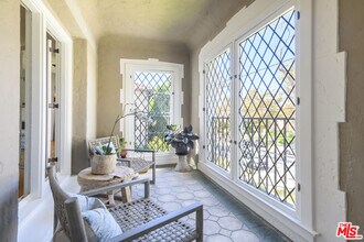 148 S Orange Dr in Los Angeles, CA - Building Photo - Building Photo