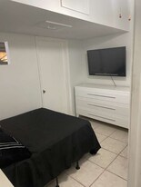 8546 NW 196th Terrace in Hialeah, FL - Building Photo