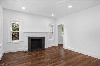 3154 Yorkshire Rd in Cleveland Heights, OH - Building Photo - Building Photo