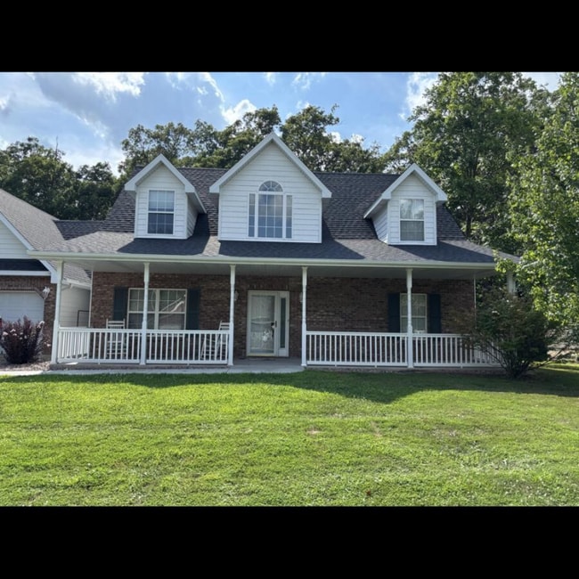 property at 605 Adens Woods Ct