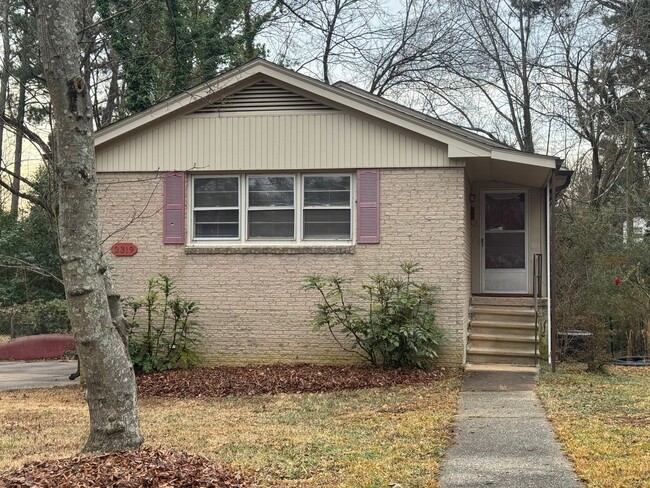 2319 Albright Dr in Greensboro, NC - Building Photo - Building Photo