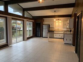 519 E Churchwell Ave, Unit 1 in Knoxville, TN - Building Photo