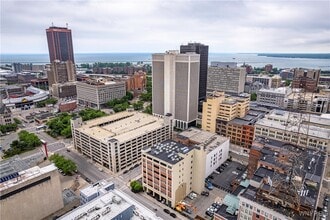 210 Ellicott St in Buffalo, NY - Building Photo - Building Photo