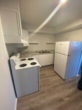 3935 Linden Ave, Unit 11 in Knoxville, TN - Foto de edificio - Building Photo