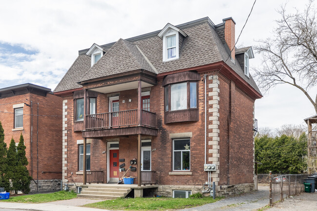 303-305 Somerset St E in Ottawa, ON - Building Photo - Primary Photo