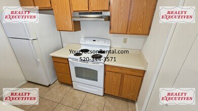 6625 Calle La Paz in Tucson, AZ - Building Photo - Building Photo