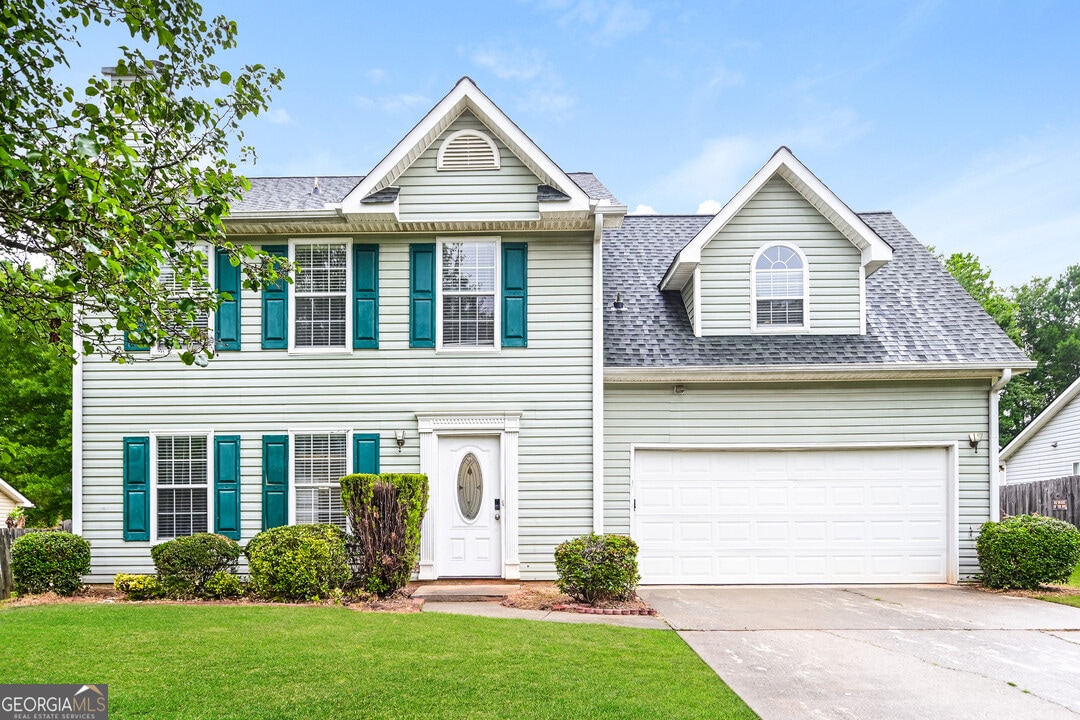 10253 Commons Crossing in Jonesboro, GA - Building Photo