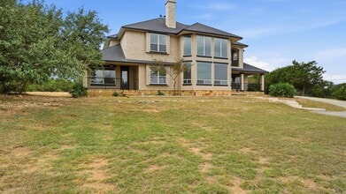 1940 Split Mountain in Canyon Lake, TX - Building Photo - Building Photo