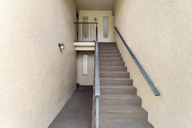 524 Shady Pine Way in Greenacres, FL - Building Photo - Building Photo