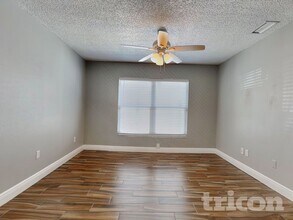 3677 Montclair Dr in Palm Harbor, FL - Building Photo - Building Photo