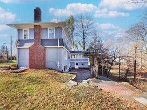 205 Ashland Rd in Middlesex, NJ - Building Photo - Building Photo